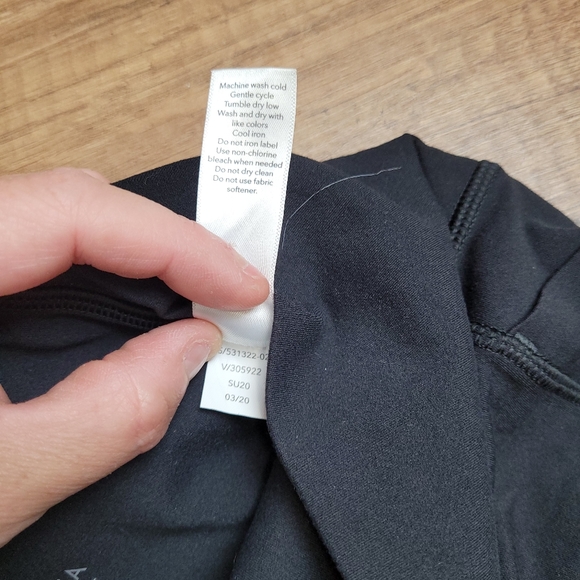 Athleta salutation 7/8 tight high-rise mesh cut-out leggings women's black xs - Picture 10 of 14